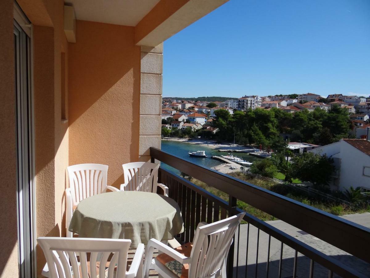 Vila Lola Apartmani Trogir Exterior foto